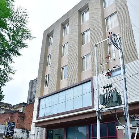 Hotel Yatharth Inn Βαρανάσι Εξωτερικό φωτογραφία
