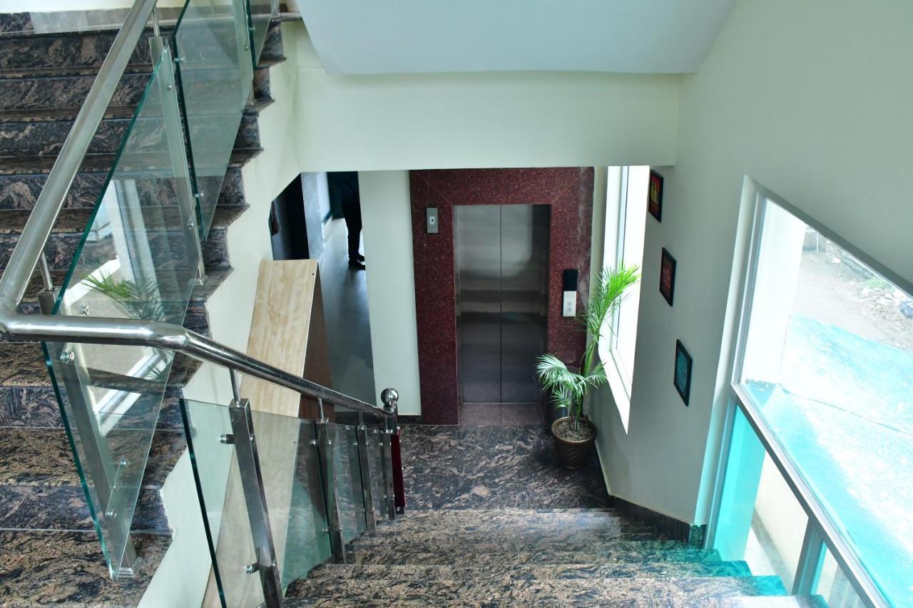 Hotel Yatharth Inn Βαρανάσι Εξωτερικό φωτογραφία