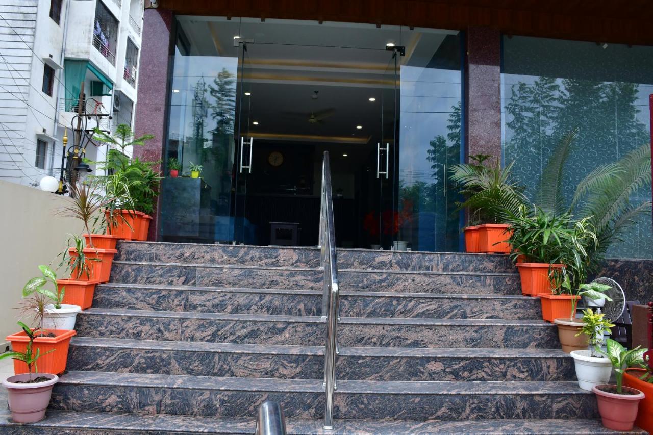Hotel Yatharth Inn Βαρανάσι Εξωτερικό φωτογραφία