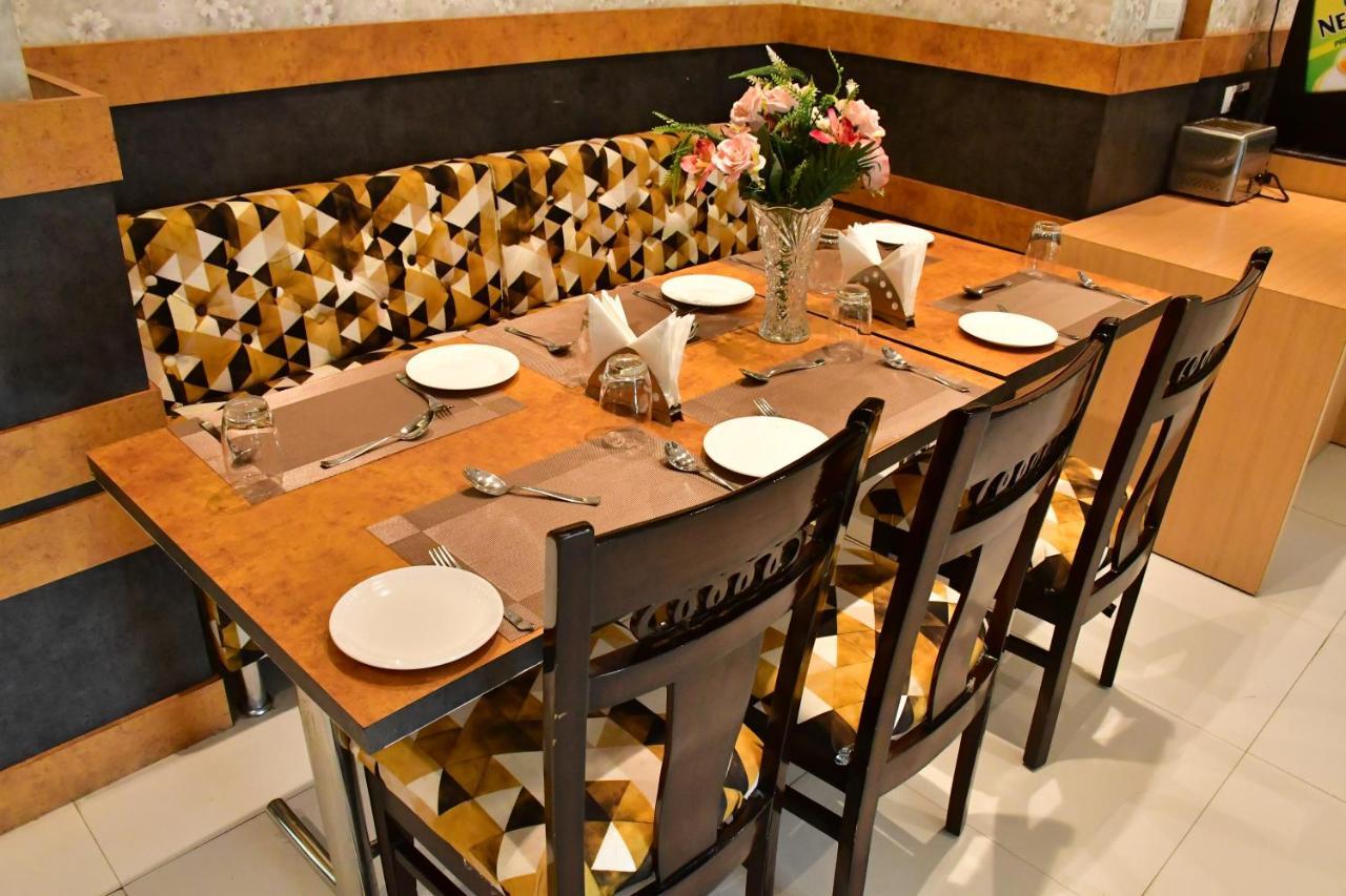 Hotel Yatharth Inn Βαρανάσι Εξωτερικό φωτογραφία
