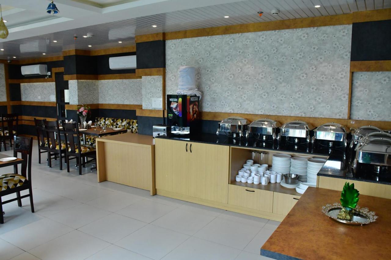 Hotel Yatharth Inn Βαρανάσι Εξωτερικό φωτογραφία