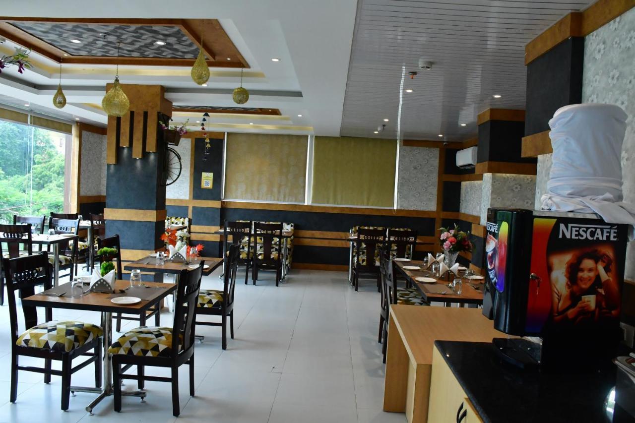 Hotel Yatharth Inn Βαρανάσι Εξωτερικό φωτογραφία